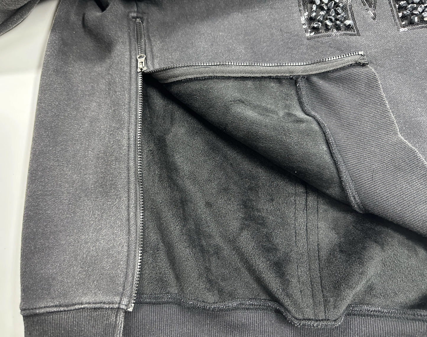 MOM sweatshirt ETA EARLY FEB