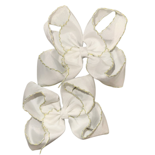Multicolor edge bow
